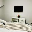 Double room at Heathrow Roomzzz BnB