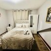 Double room at Heathrow Roomzzz BnB